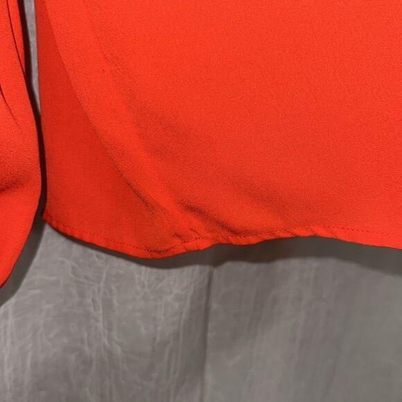 BR XS Vibrant Red Mock Neck Two Button Back Keyhole Long Balloon Sleeve Blouse - Picture 11 of 14